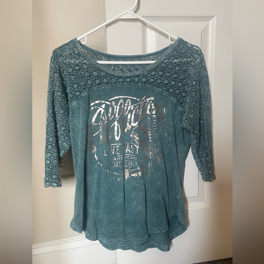 Teal Graphic Lace Sleeve Top
